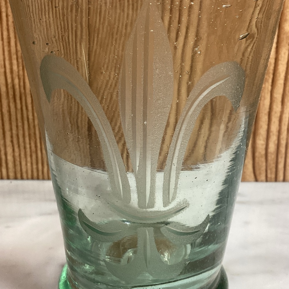 MARIPOSA Etched Green Glass Tumblers with Fleur-de-Lis Design SET OF 2 - Picture 2 of 4